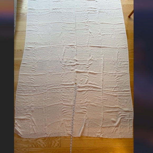 Ivory / Off White Silk Georgette from Amanda Wakeley (4'3"x6'8") by the yard - Picture 5 of 10